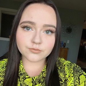 Meet your Posher, Dallyn